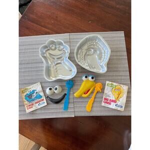 Vtg Pillsbury Sesame Street Big Bird & Cookie Monster Cake Mold Sets